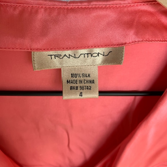 $1 Transitions blouse- size 4 - Picture 3 of 3